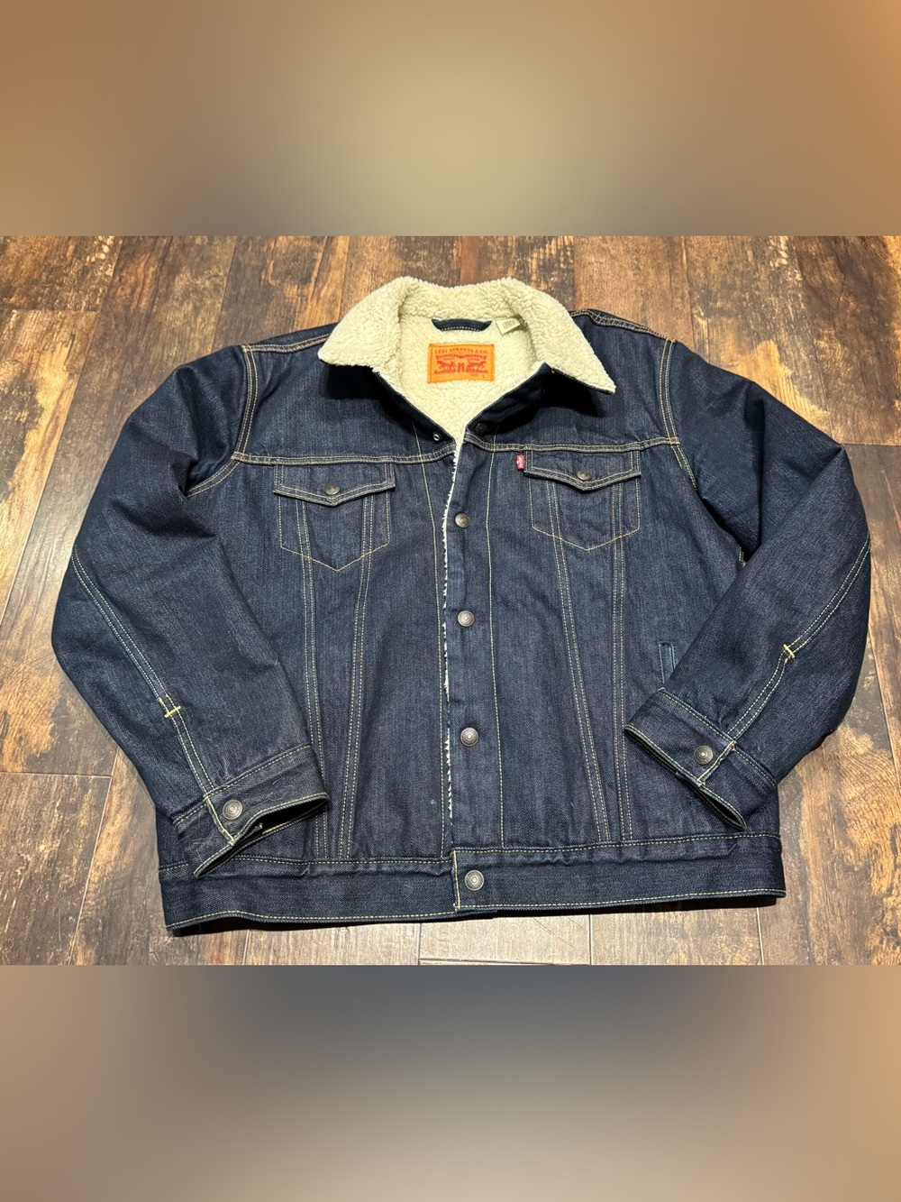 Men’s Levi’s Dark Blue Sherpa Lined Trucker Jacket Size Large